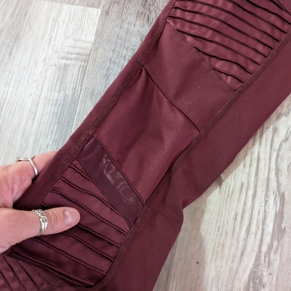 ¡!moving sale!¡ ALO moto leggings - Picture 2 of 3